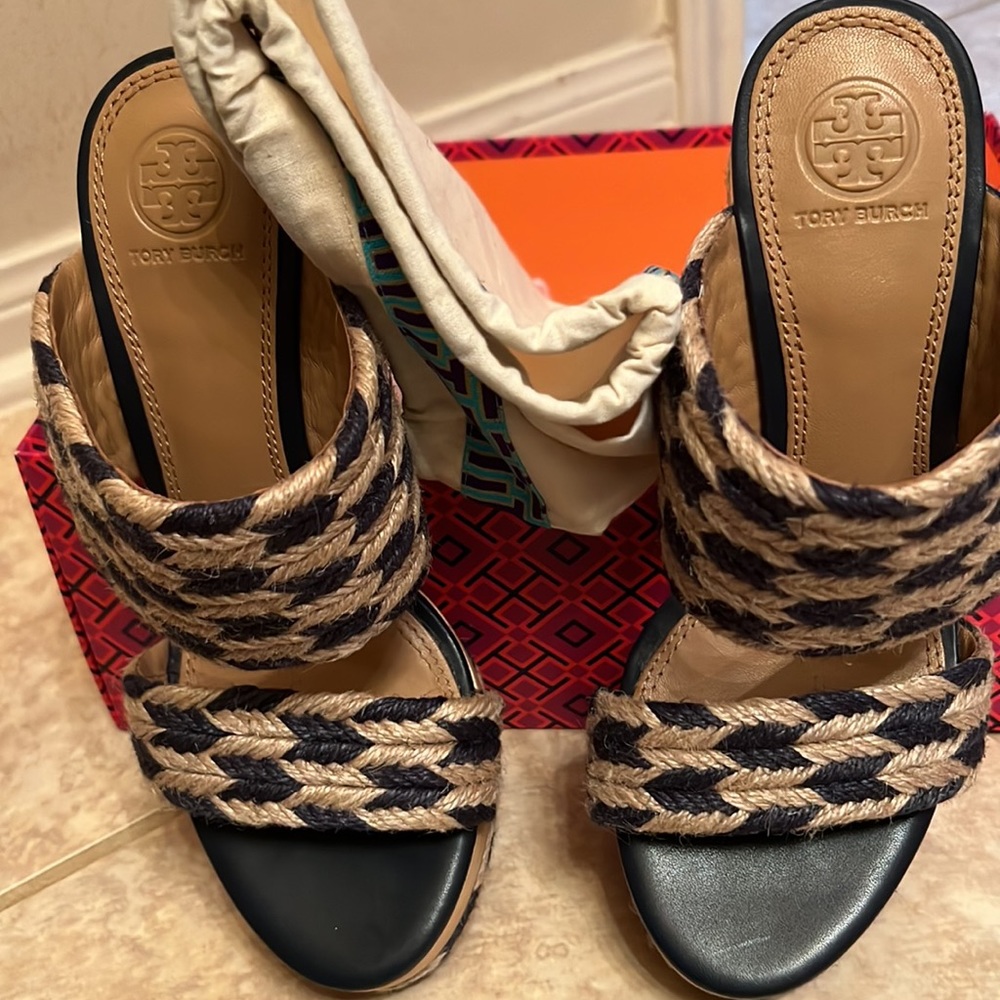 Tory BURCH platform sandals - Picture 2 of 3